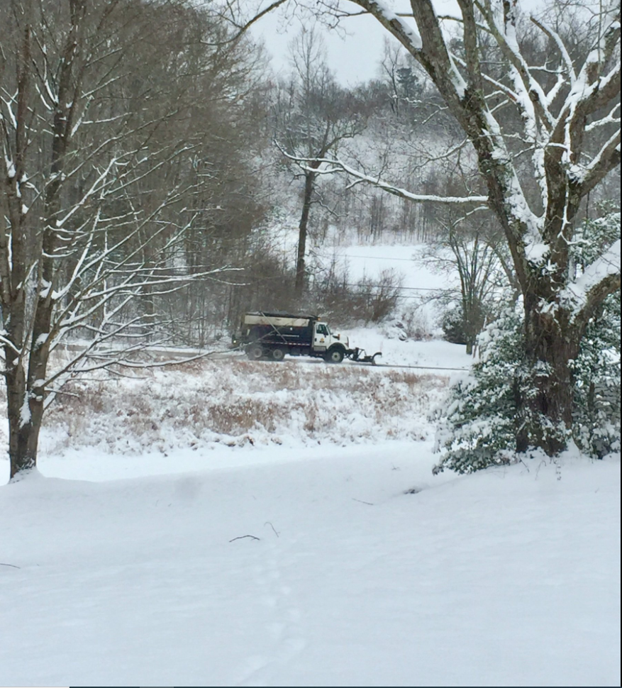 Heavy Snow on Christmas Eve Provides a Rare White Christmas for East Kentucky
